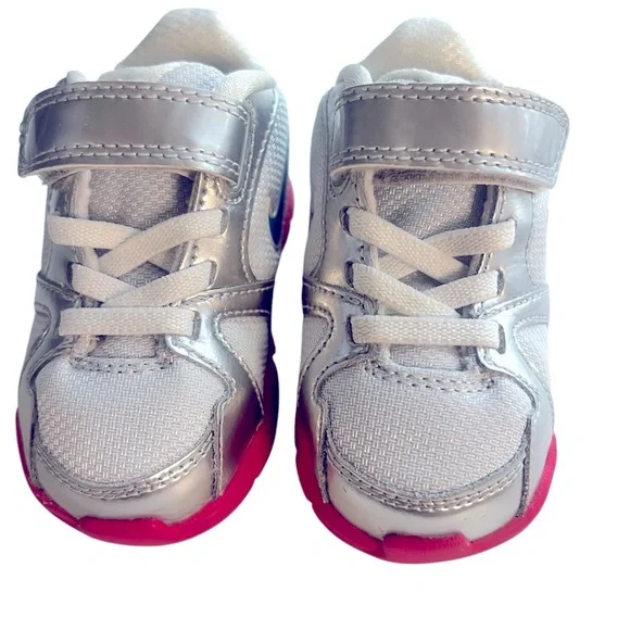 Nike Pink and White Athletic Trainer Sneaker Shoes Infant Toddler Size 4C - Picture 5 of 6